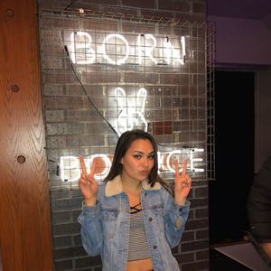 Meet your Posher, Jennifer